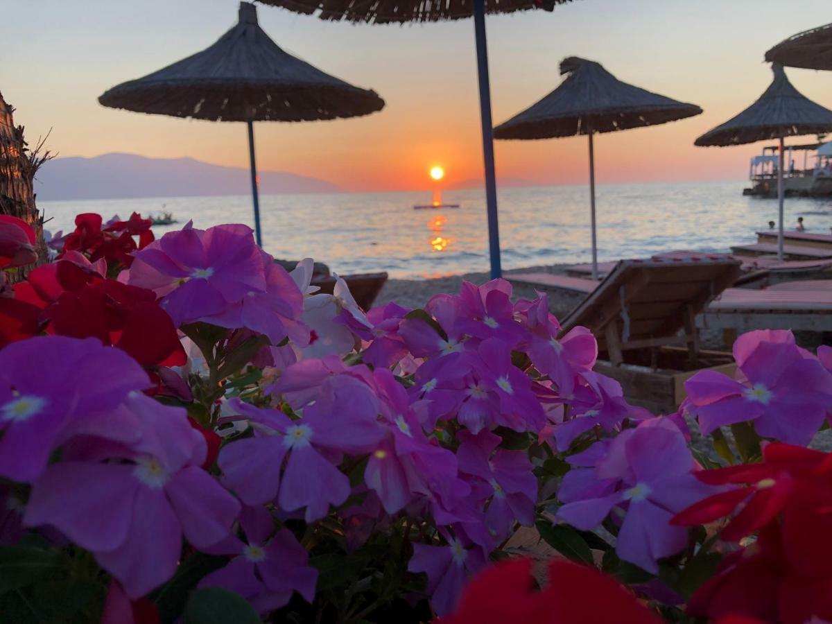 Envi Hotel Радиме Екстер'єр фото